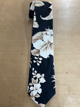 Load image into Gallery viewer, Authentic Hawaiian Necktie Hibiscus
