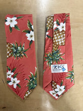 Load image into Gallery viewer, Authentic Hawaiian Necktie Pineapple