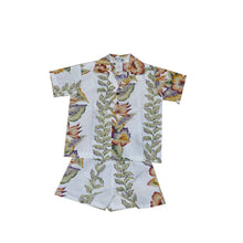 Load image into Gallery viewer, Vintage Anthurium Dad and Me Shirts