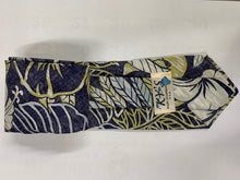 Load image into Gallery viewer, Hibiscus Reverse Print Hawaiian NeckTie