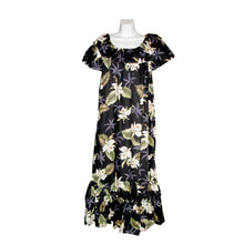 Load image into Gallery viewer, Loose fit plus size red Hawaiian muumuu dress with side pocket