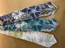 Load image into Gallery viewer, Hibiscus Reverse Print Hawaiian NeckTie