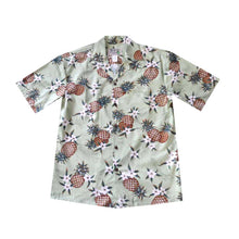 Load image into Gallery viewer, Matching Family Hawaiian Outfits in Pineapple