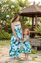 Load image into Gallery viewer, Watercolor Hibiscus Girls Hawaiian Smocked Dress
