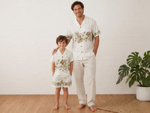 Load image into Gallery viewer, Vintage Hibiscus Father Son Matching Hawaiian Shirts
