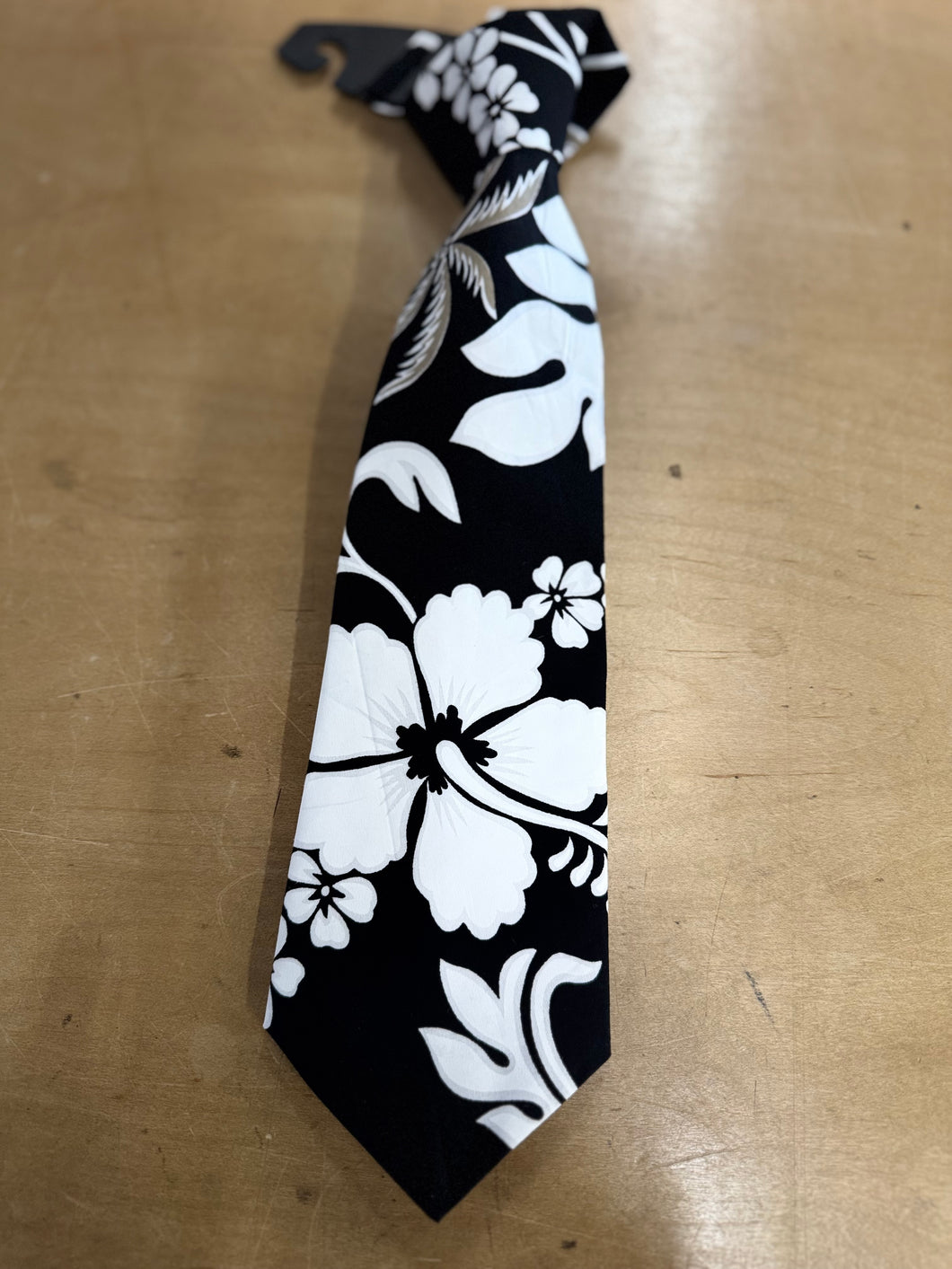 Hibiscus Hawaiian black necktie 100% cotton handmade in Honolulu