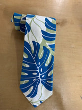 Load image into Gallery viewer, Monstera Deliciosa Aloha Necktie
