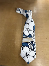Load image into Gallery viewer, Handmade Hawaiian necktie groomsmen gift

