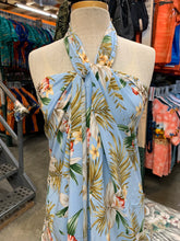 Load image into Gallery viewer, Hawaiian Orchid Print Sarong
