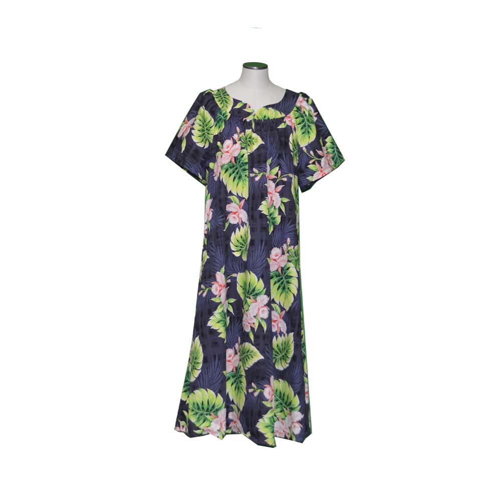 100% cotton black muumuu, A-line midi-length silhouette with side pocket